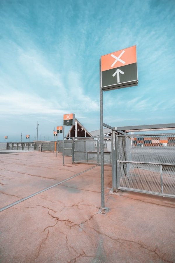 What Are the Best Features to Look for in High-Quality Leather Gloves for the Office?